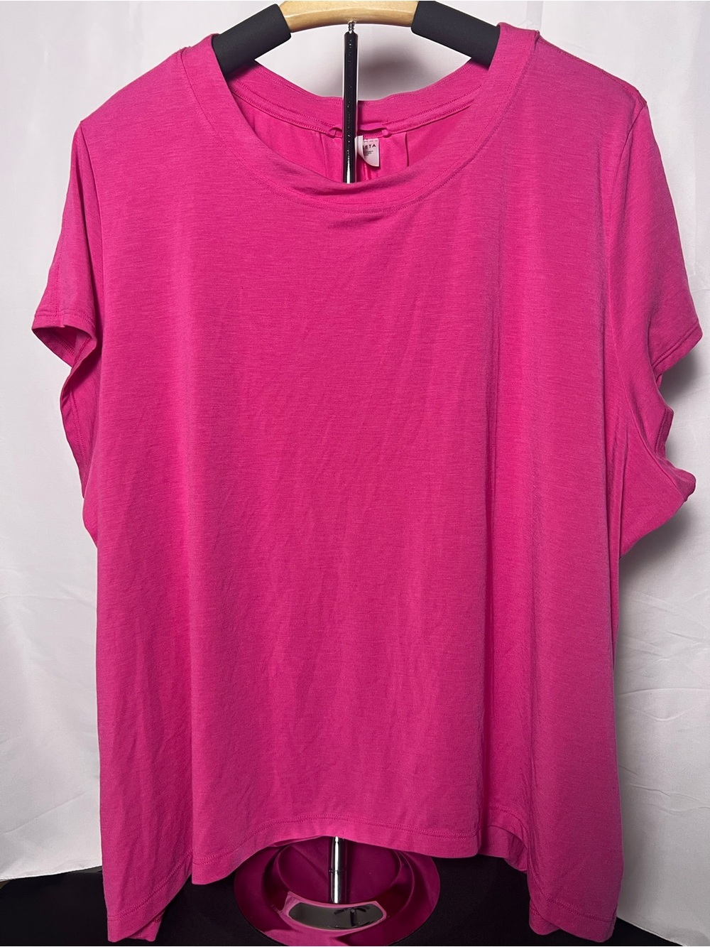 Athleta Breezy Scoop Neck Tee Pink XL